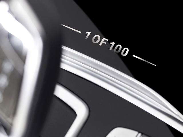 BMW представил 7 серию 100-Year Anniversary Edition